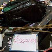 Spotted in recycling: Bags and decorative grasses are not accepted