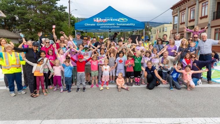 Friendly Streets community painting project